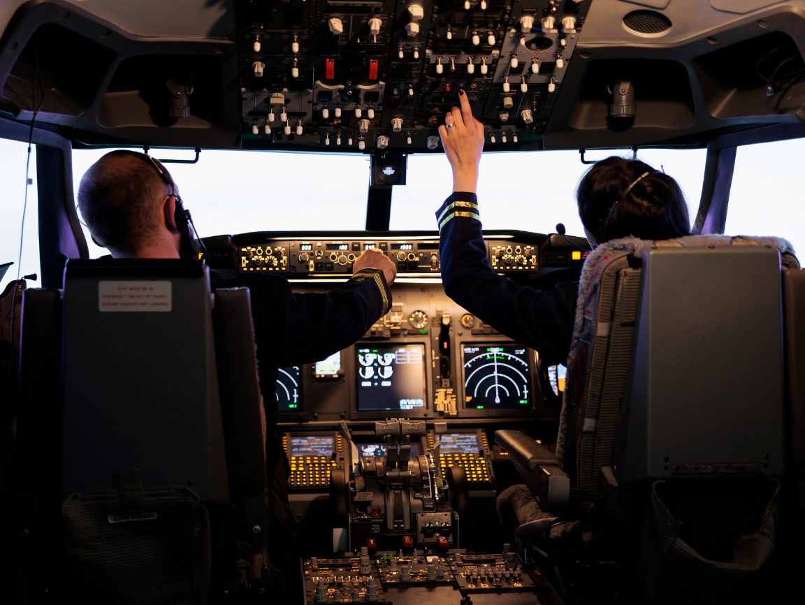 Voo cancelado por falta de tripulação? Por que isso acontece e o que o passageiro precisa saber?